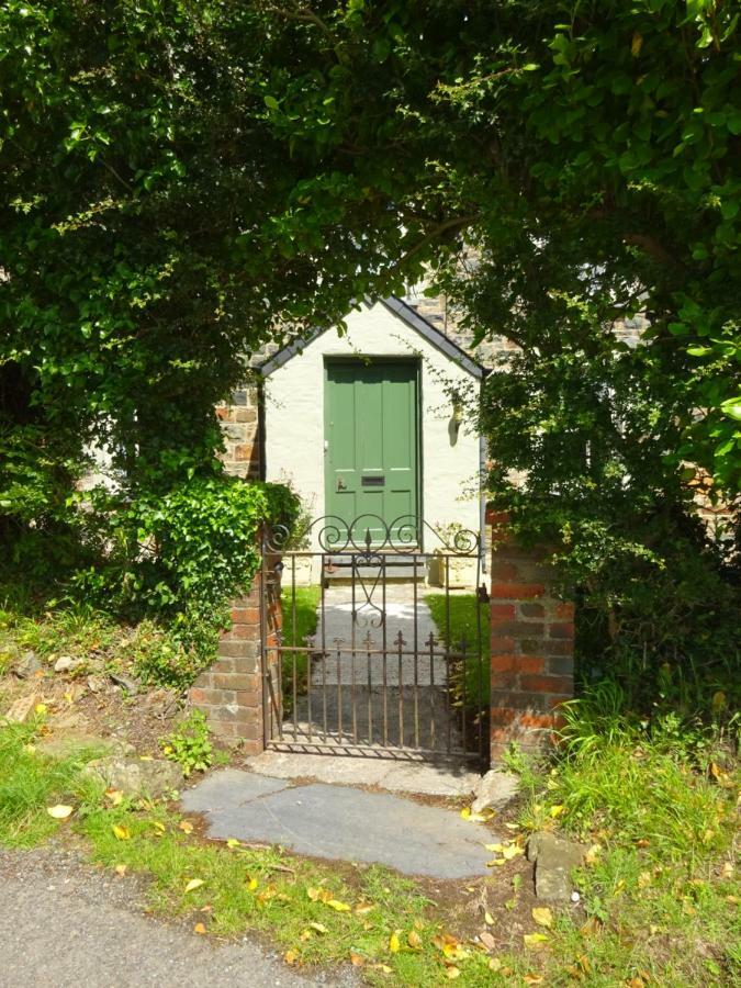 Tabor House B&B Fishguard Kültér fotó
